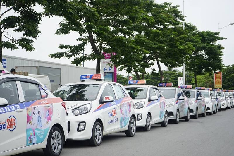 Taxi Long Biên: Số điện thoại và giá cước 16 hãng xe uy tín