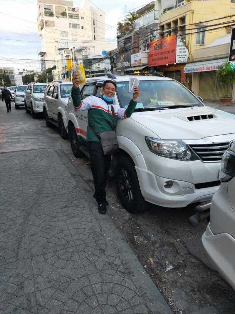 20 Hãng taxi Nha Trang giá rẻ số điện thoại đón sân bay 24/24