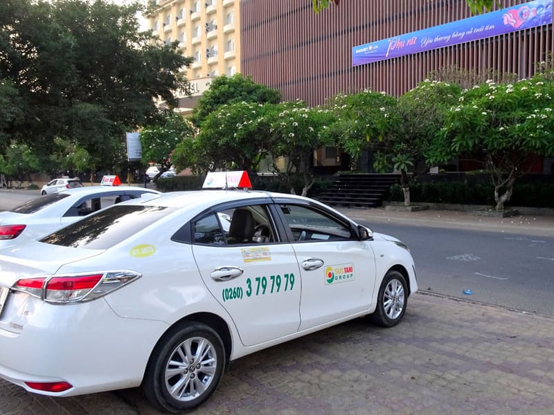 16 Hãng taxi Đồng Hới giá rẻ số điện thoại đón sân bay 24/7