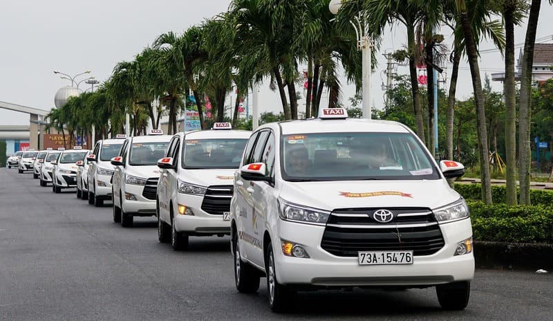 16 Hãng taxi Đồng Hới giá rẻ số điện thoại đón sân bay 24/7