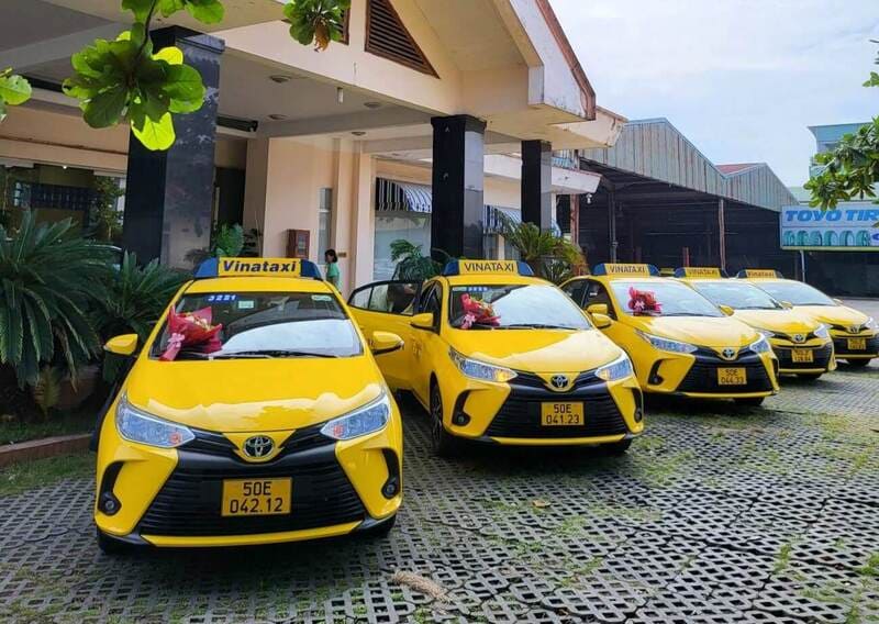 Top 8 Hãng taxi Vàng giá cước km rẻ và số điện thoại 24/7